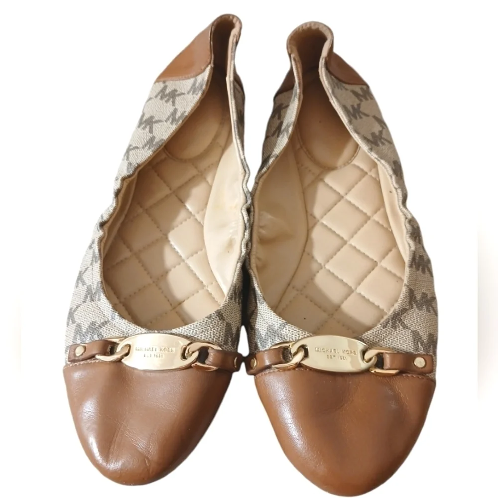 Micheal Kors Joyce Ballet Flat Brown and Tan Signature MK Print Size 7